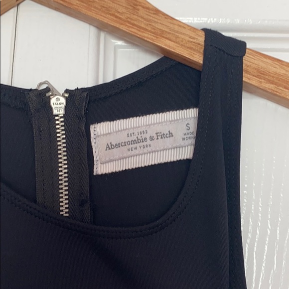 Abercrombie & Fitch Scuba Dress - Picture 3 of 3